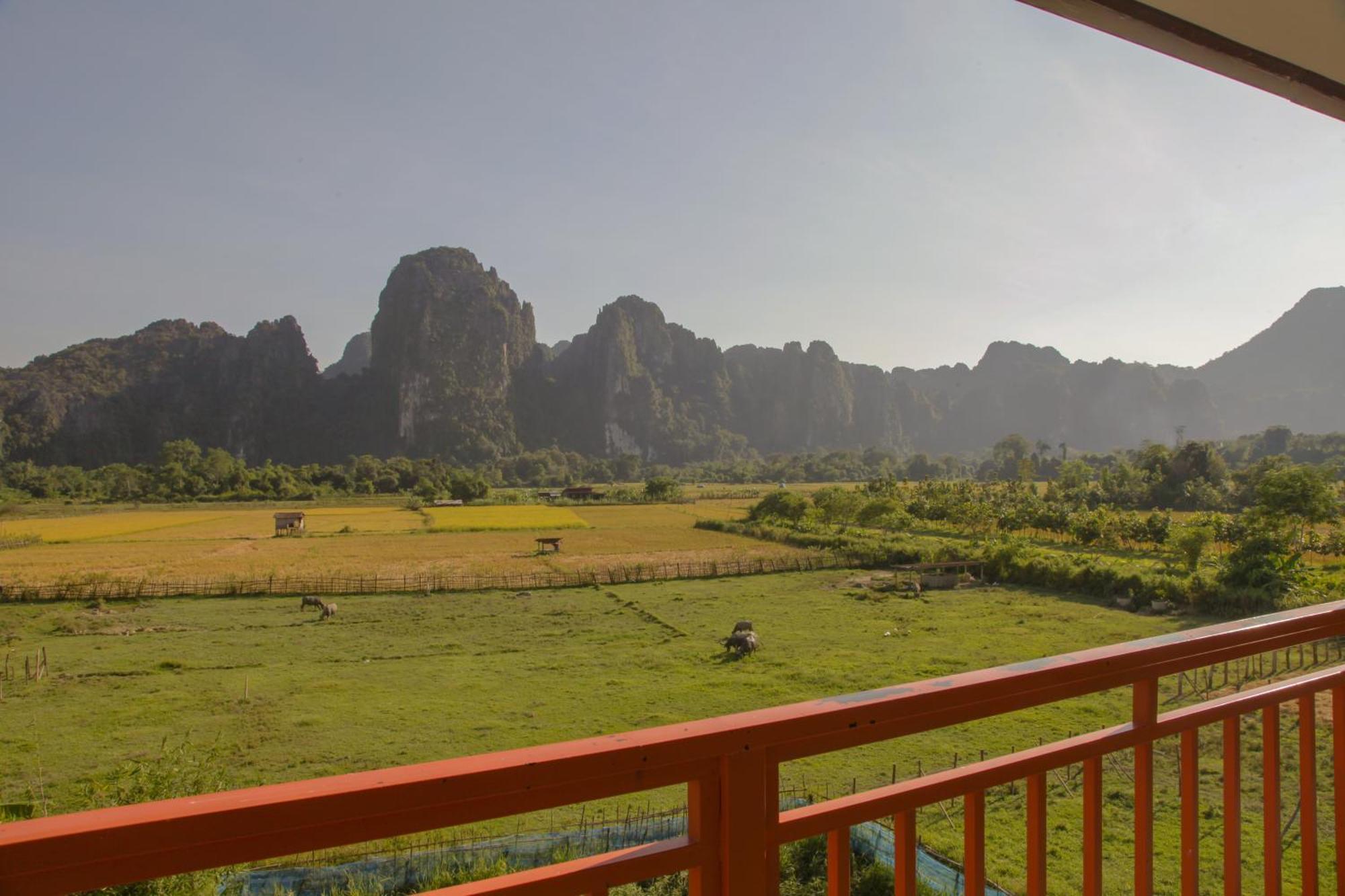Dd Guesthouse Vang Vieng Ngoại thất bức ảnh