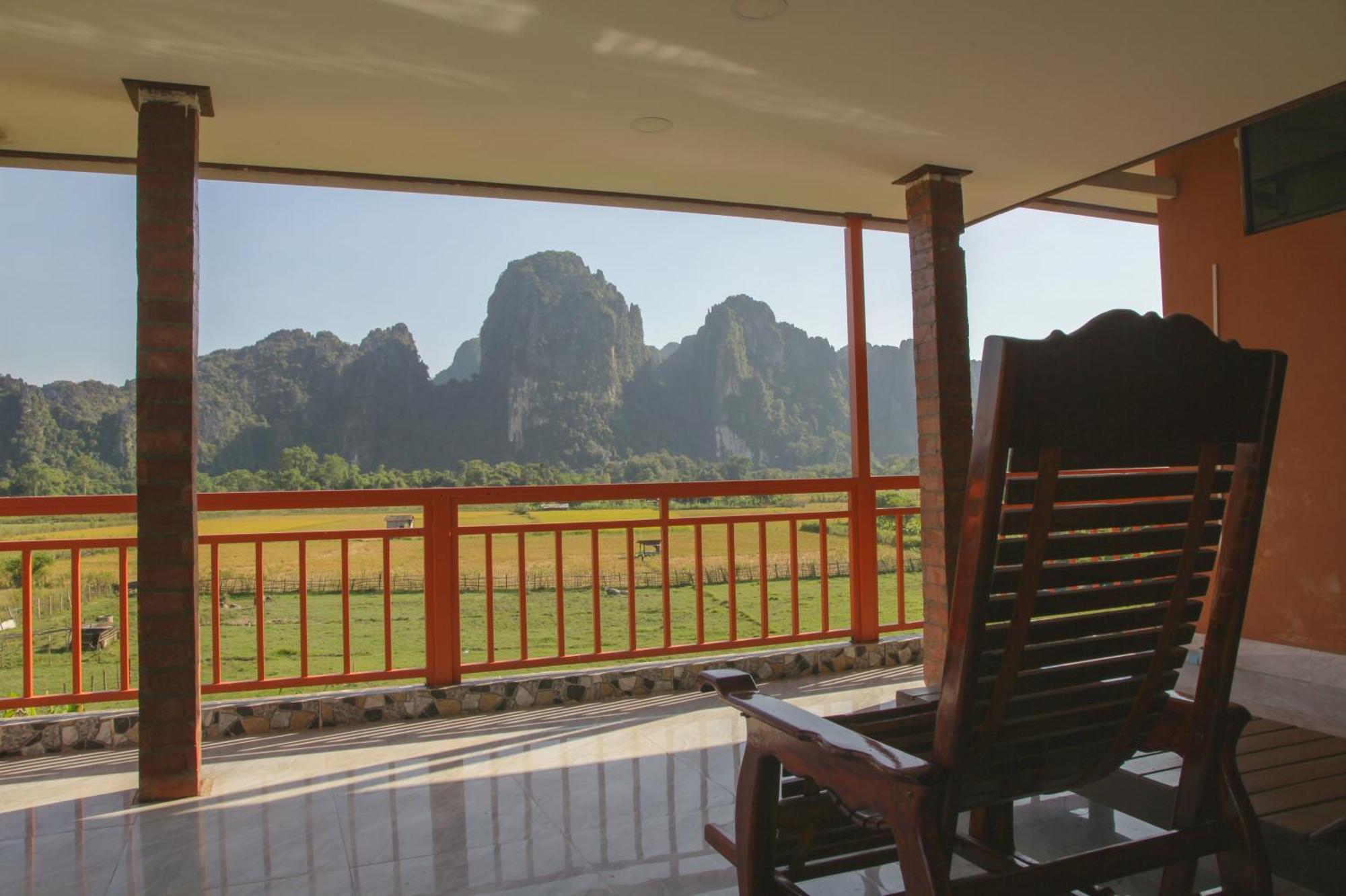 Dd Guesthouse Vang Vieng Ngoại thất bức ảnh