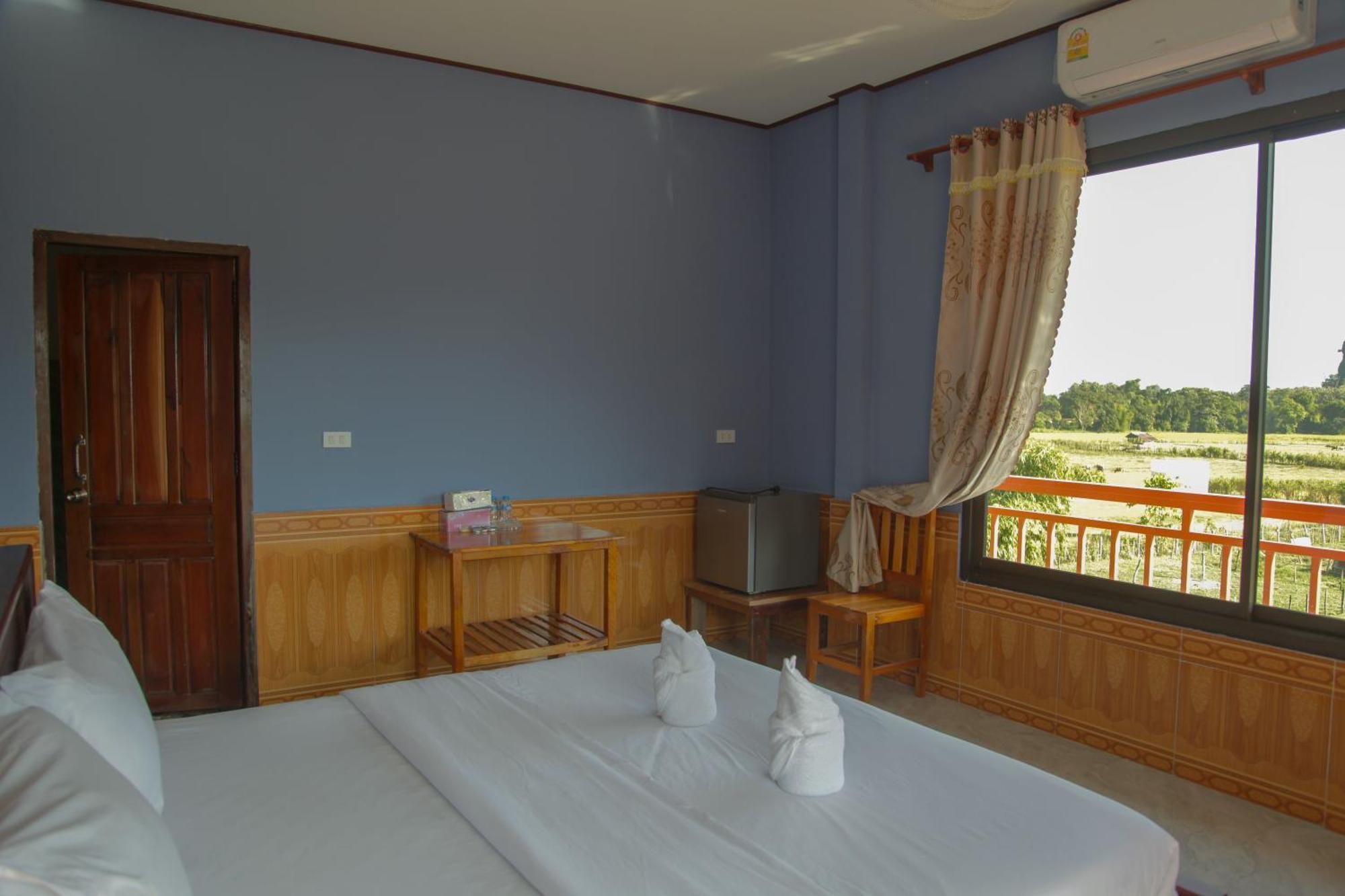 Dd Guesthouse Vang Vieng Ngoại thất bức ảnh